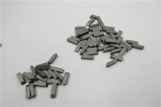 China High Wear Resistant Nickle Coating Tungsten Carbide Saw Tips Polished supplier