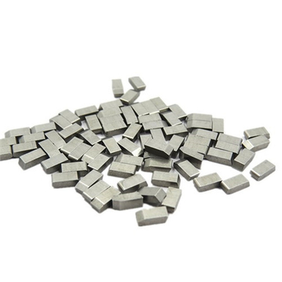 China 100% Raw Materials Tungsten Carbide Saw Tips For Process Wood Materials supplier